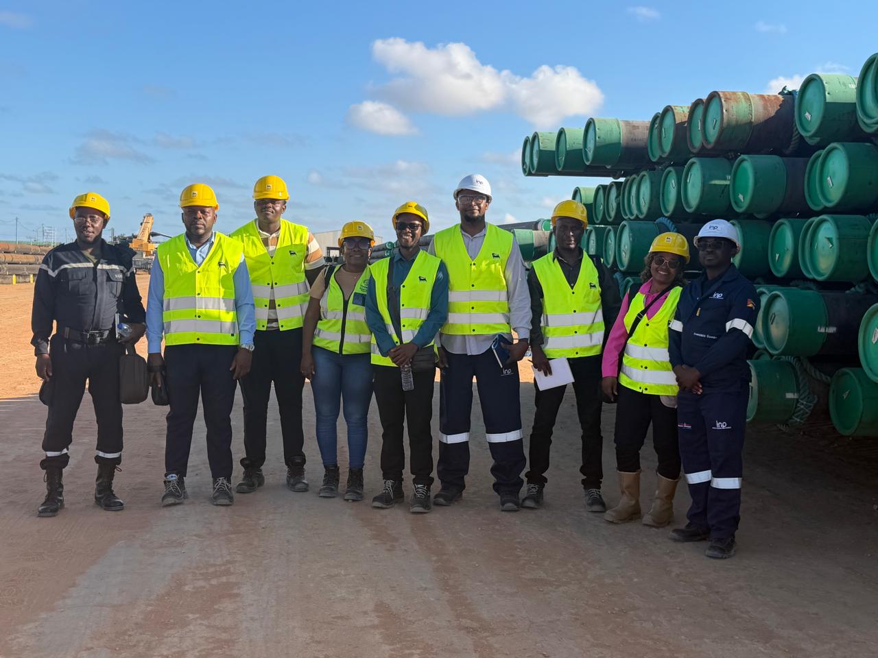 27-10-26 | PLATAFORMA SAIPEM 12000 CHEGA A MOÇAMBIQUE PARA PERFURAÇÃO DOS POÇOS DE PRODUÇÃO DO CORAL NORTE